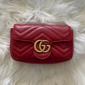 Gucci GG Marmont Matelassé leather super mini